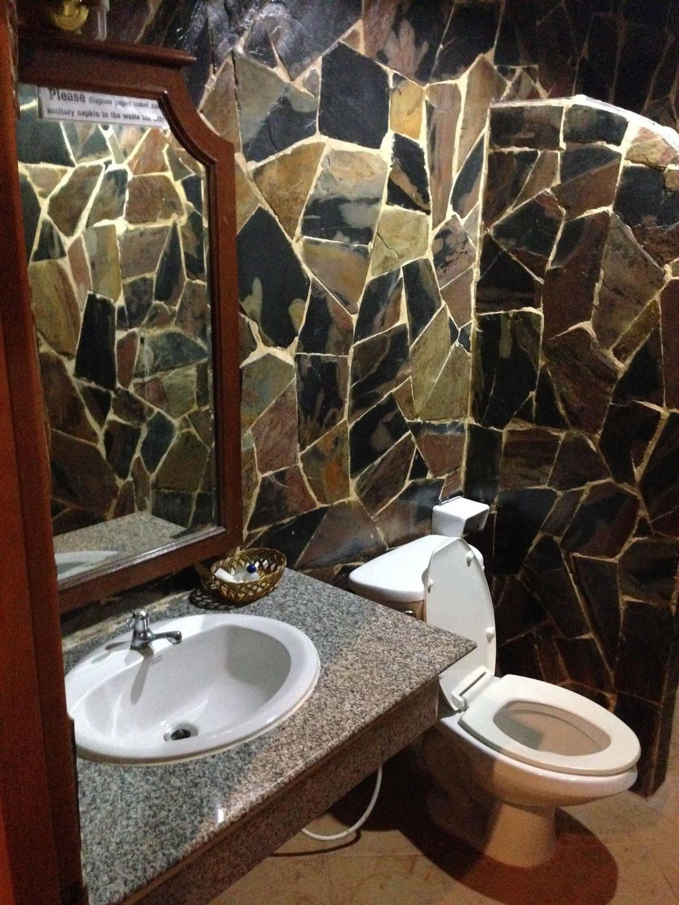 Отель The House Patong Экстерьер фото