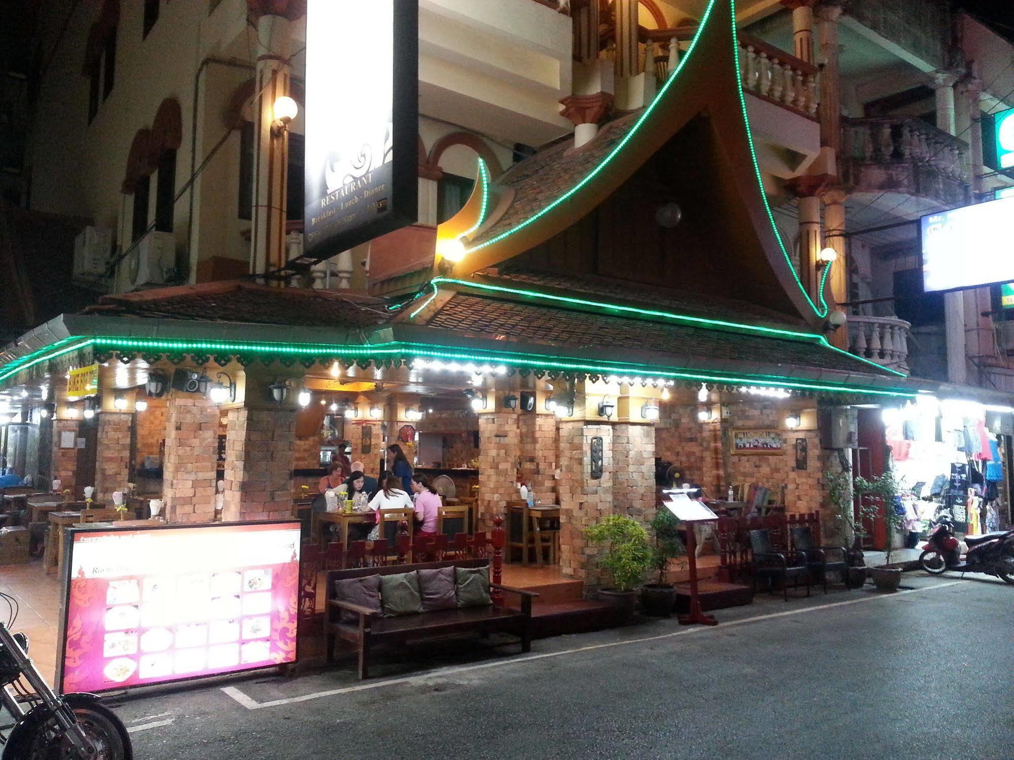 Отель The House Patong Экстерьер фото